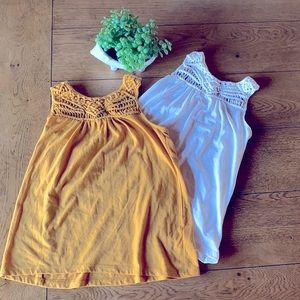 Pair of Old Navy racer back macrame girls tank tops size M 8